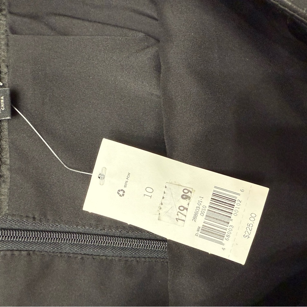 NWT - Women's Leather Skirt - Picture 3 of 9